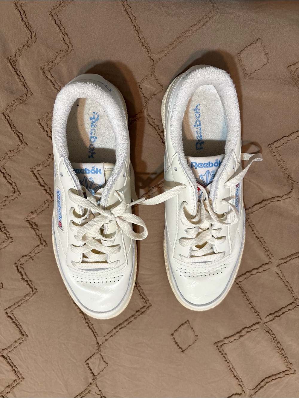 Reebok womens mClassic White Leather Sneakers